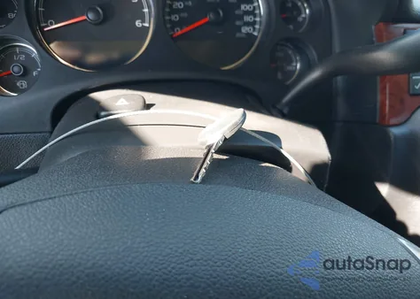 2011 Chevrolet Tahoe Ls z USA, uszkodzony, nr VIN 1GNSCAE09BR145171